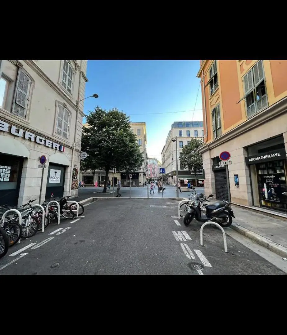 Apartment Studio Charmant Nice